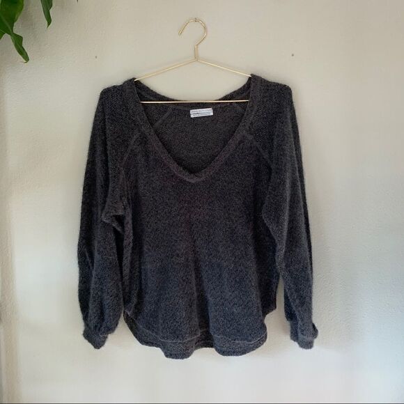Urban Outfitters V Neck Sweater - Picture 4 of 6
